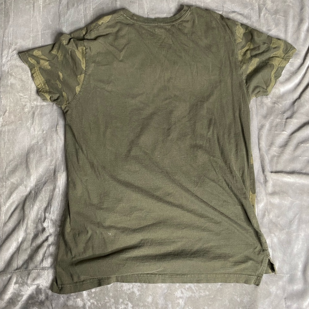 Green Camo print T-Shirt - Picture 2 of 2